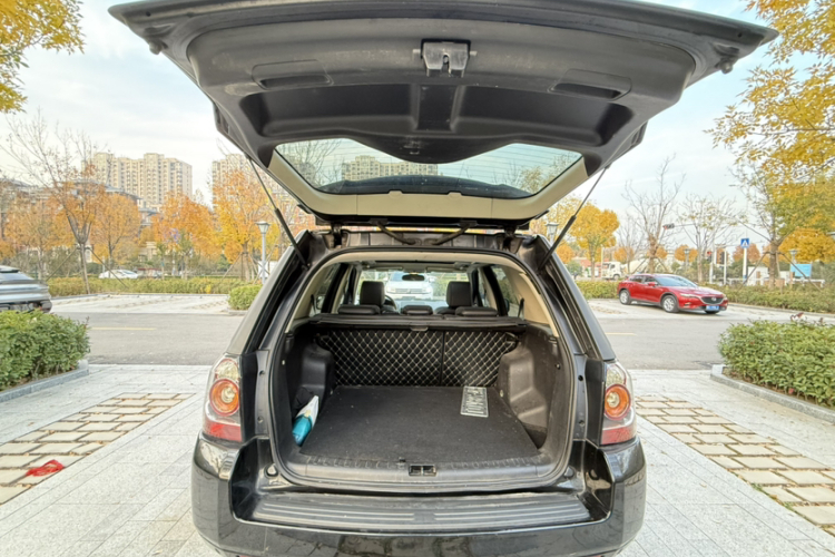 路虎 神行者2 2013款 2.0T Si4 SE汽油版中控内饰7001