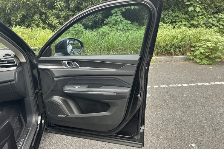 领克01 2021款 2.0TD 两驱型Pro中控内饰7005