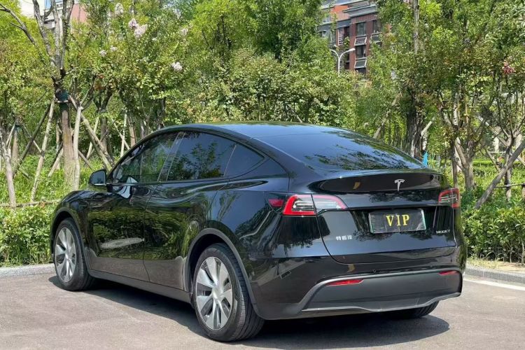 特斯拉 Model Y 2022款 改款 后轮驱动版车身外观6008