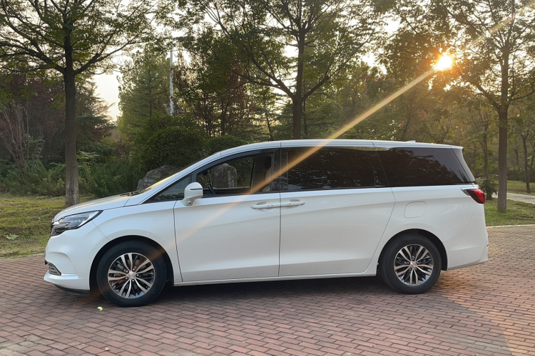 别克GL8 2020款 ES陆尊 653T 舒适型车身外观6007