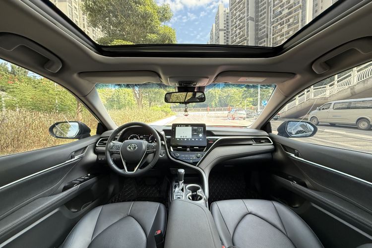 丰田 凯美瑞 2023款 2.5G 豪华版中控内饰7009