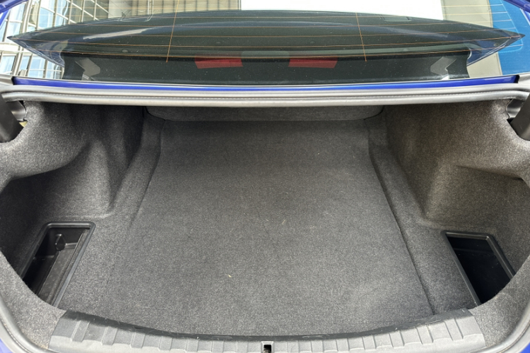 宝马3系 2020款 改款 325Li M运动套装中控内饰7006