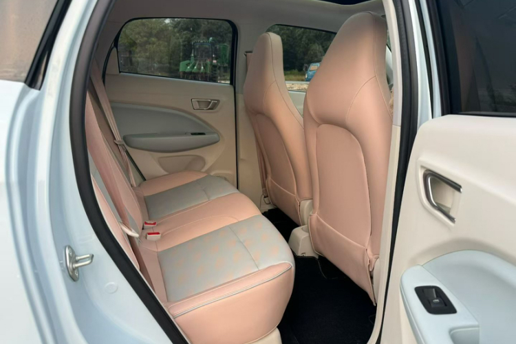 零跑汽车 零跑T03 2023款 403智享版中控内饰7003