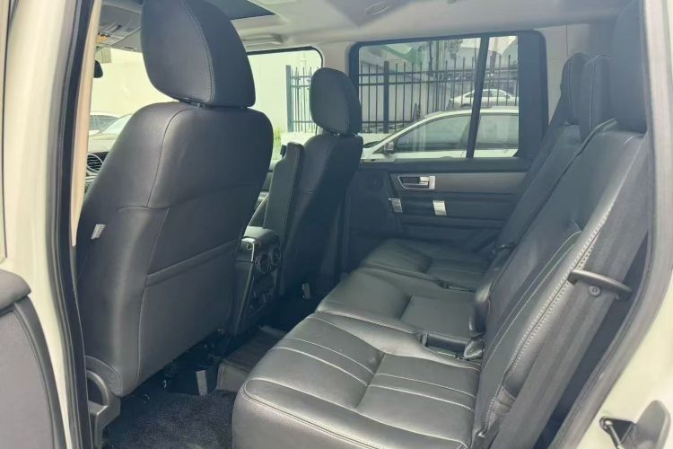 路虎 发现 2016款 3.0 SC 曜黑典藏版 HSE中控内饰7002