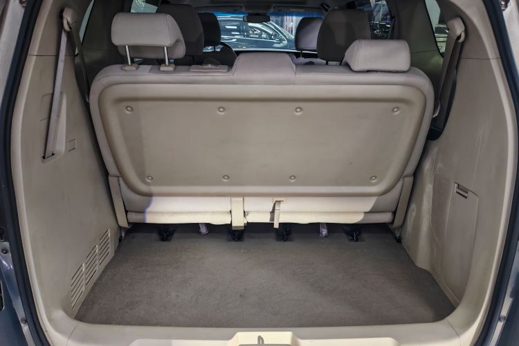 别克GL8 2017款 25S 舒适型 国V中控内饰7005