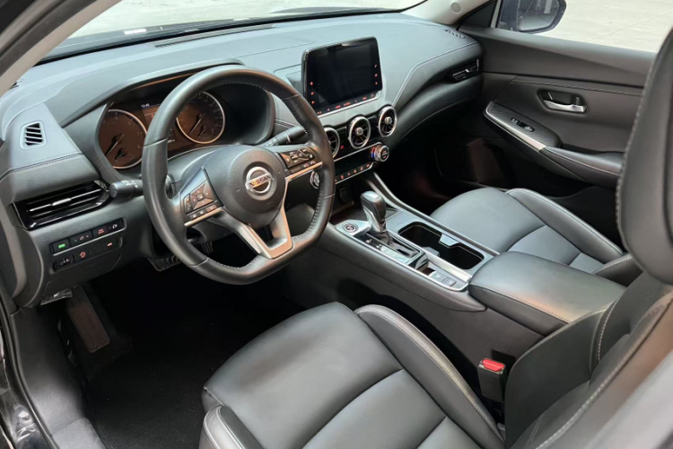 日产 轩逸 2022款 1.6L XL CVT悦享版中控内饰7003