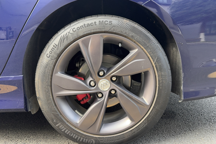 别克 君威 2020款 GS 28T 精英型中控内饰7006