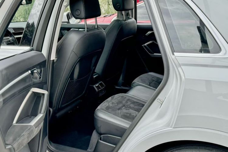 奥迪Q3 2021款 40 TFSI 时尚动感型中控内饰7002