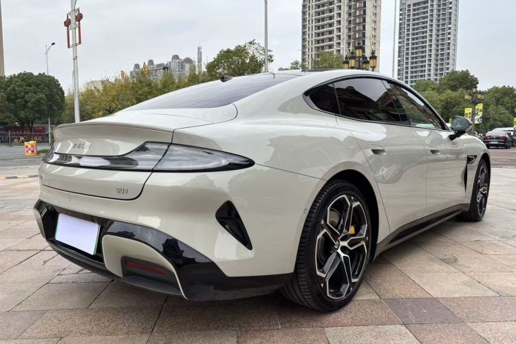 小米汽车 小米SU7 2024款 后驱超长续航高阶智驾Pro版车身外观6007