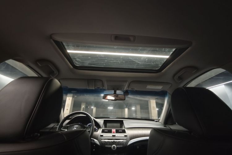 本田 歌诗图 2012款 2.4L 豪华版中控内饰7007