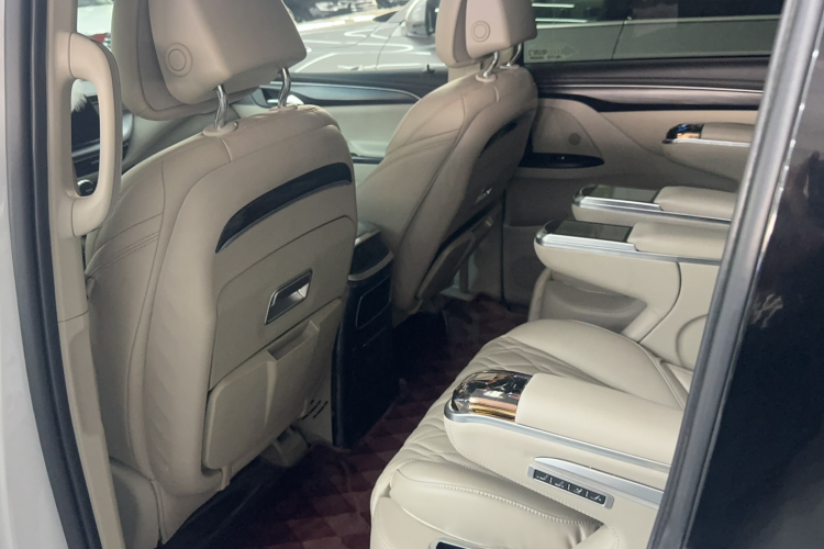 别克GL8 2022款 ES陆尊 653T 舒适型中控内饰7003