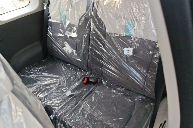 吉利银河 2024款 熊猫mini 200km 耐力熊中控内饰7002