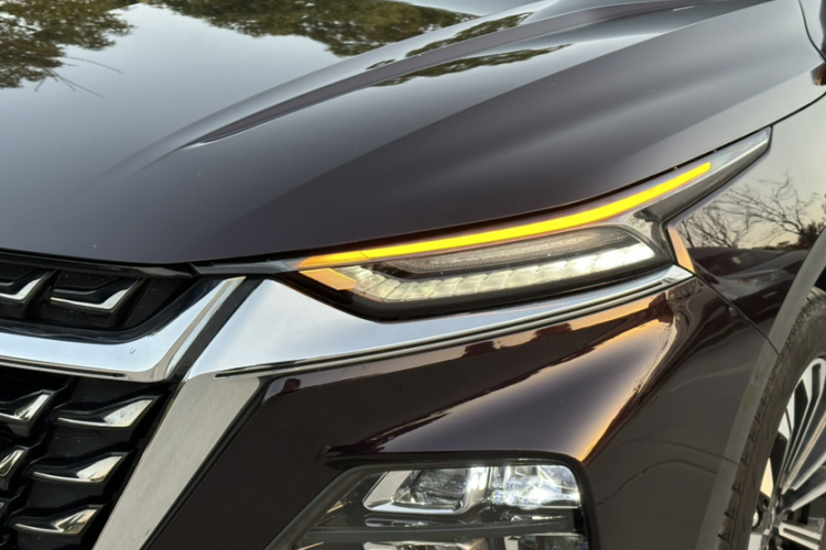 五菱汽车 五菱凯捷 2023款 2.0L DHT奢享型车身外观6006