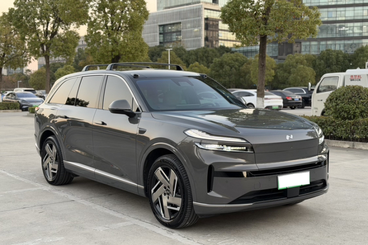 乐道L90 2025款 Max 六座版车身外观6002