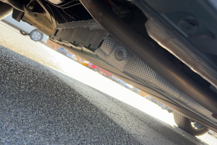 比亚迪 秦PLUS 2021款 DM-i 120KM 旗舰型局部细节9005