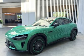 小米汽车 小米YU7 2025款 超长续航四驱Pro版