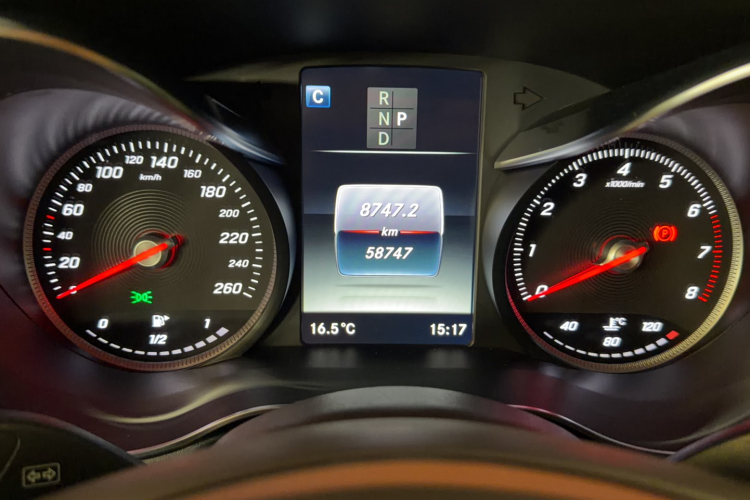 奔驰GLC 2018款 GLC 260 4MATIC 动感型中控内饰15