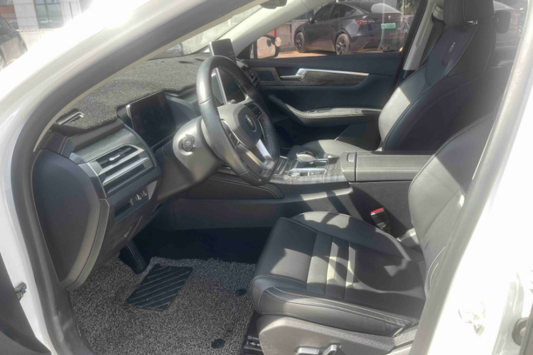 比亚迪 秦Pro新能源 2019款 DM 1.5TI 自动领航版中控内饰7008