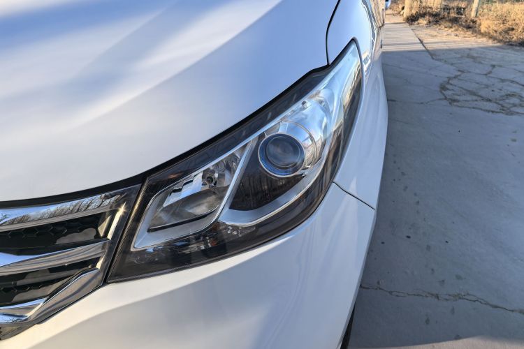 上汽大通MAXUS 大通G10 2016款 2.0T 自动精英版车身外观6003