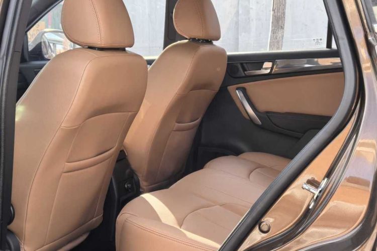 中华V5 2016款 1.5T 自动两驱智能型车身外观6005