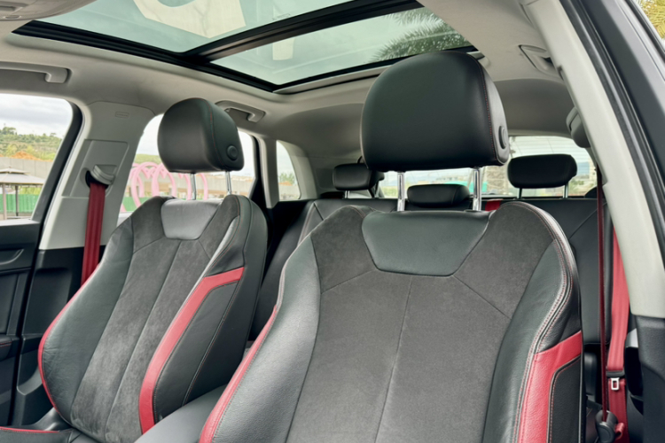 奥迪Q3 2019款 35 TFSI 进取动感型中控内饰7009