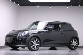 MINI 2023款 1.5T COOPER 艺术家
