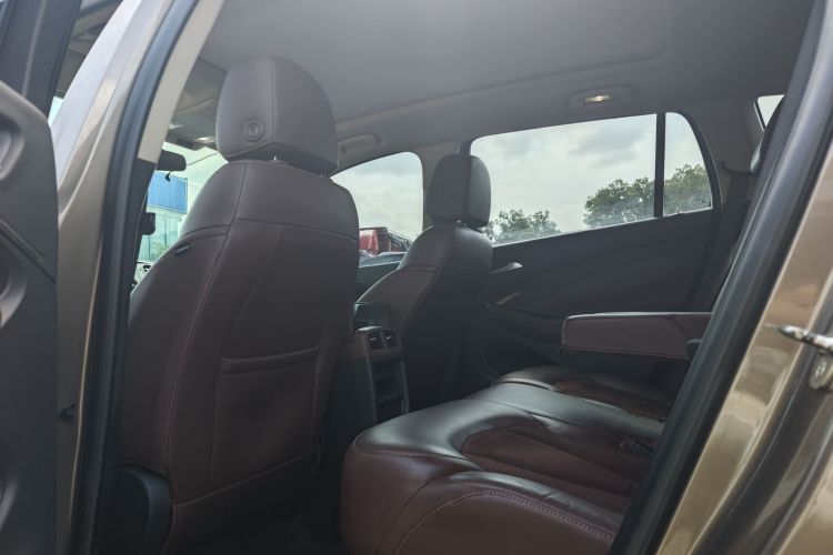 别克 昂科威 2016款 20T 两驱精英型中控内饰7005