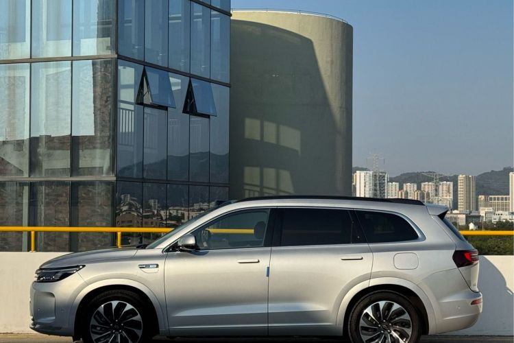 鸿蒙智行 问界M7 2024款 1.5T 智驾四驱Max版 6座车身外观6003