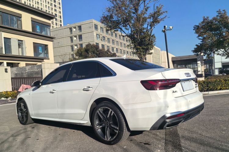 奥迪A4L 2023款 40 TFSI 时尚动感型车身外观6002