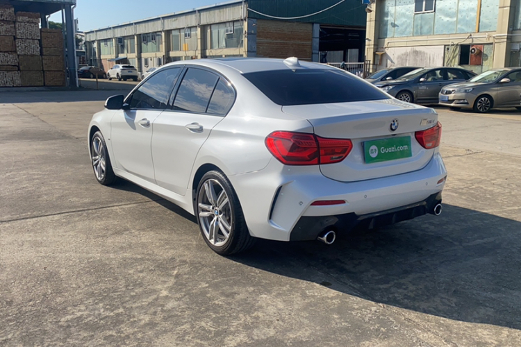 宝马1系 2020款 125i 领先型M运动套装车身外观6005