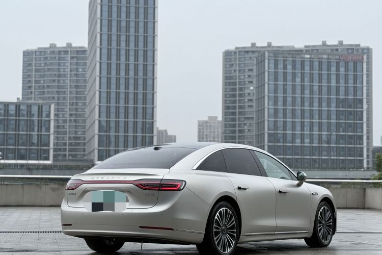 鸿蒙智行 享界S9 2024款 纯电 Ultra 四驱旗舰版车身外观6002