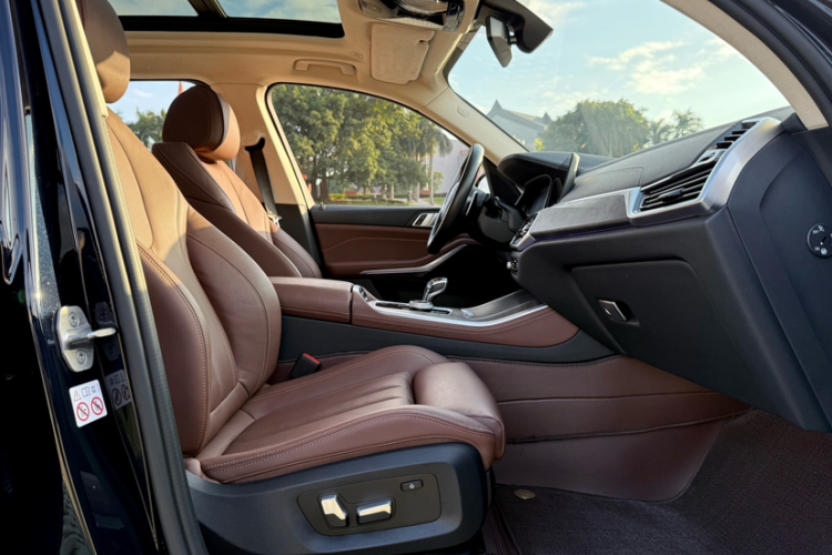 宝马X5(进口) 2022款 xDrive30i M运动套装中控内饰7007