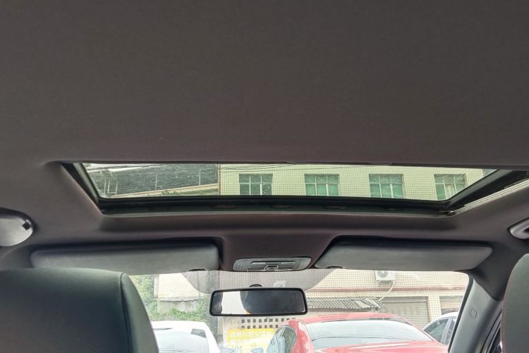 中华V3 2015款 1.5L 手动智能型中控内饰7008