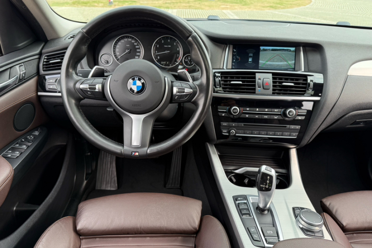 宝马X4 2016款 xDrive20i M运动型中控内饰7015