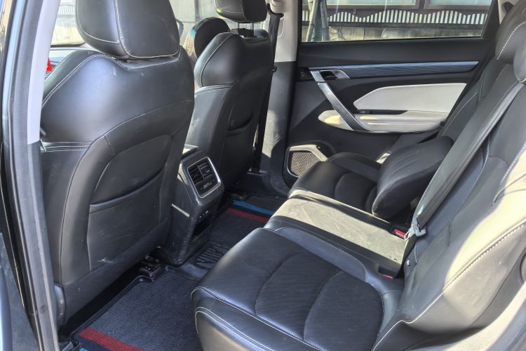 吉利汽车 2022款 博越X 1.8TD DCT智慧型中控内饰7003