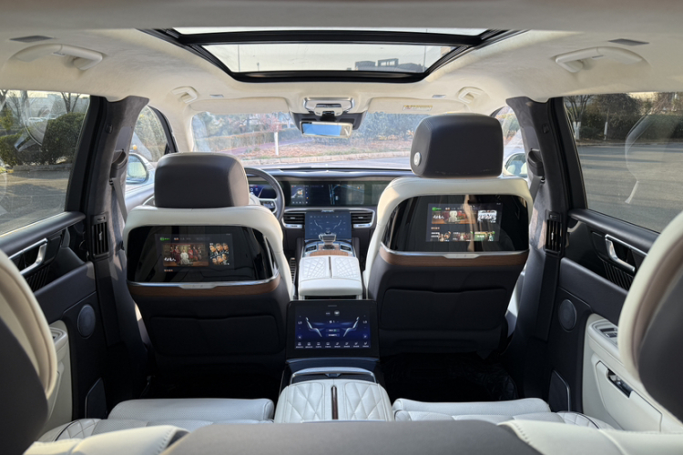 红旗E-HS9 2021款 510km 旗领版 四座中控内饰7003