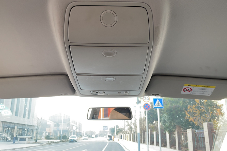 大众 途安 2015款 1.4T 手动风尚版5座局部细节22