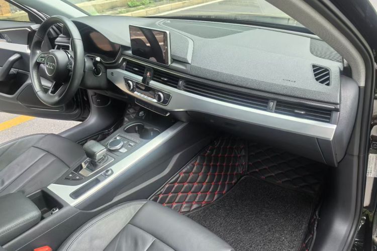 奥迪A4L 2019款 40 TFSI 时尚型 国VI局部细节9003