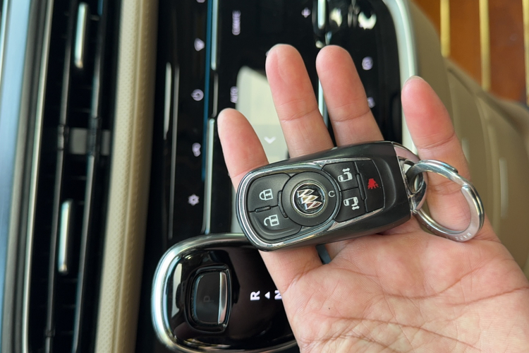 别克GL8 2021款 ES陆尊 653T 尊享型中控内饰7001