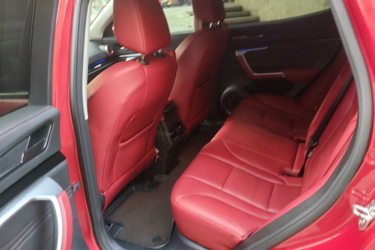 魏牌 VV5 2017款 2.0T 超豪型车身外观6005