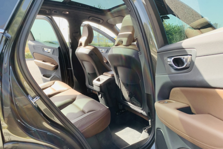 沃尔沃XC60 2021款 T5 四驱智逸豪华版中控内饰7002