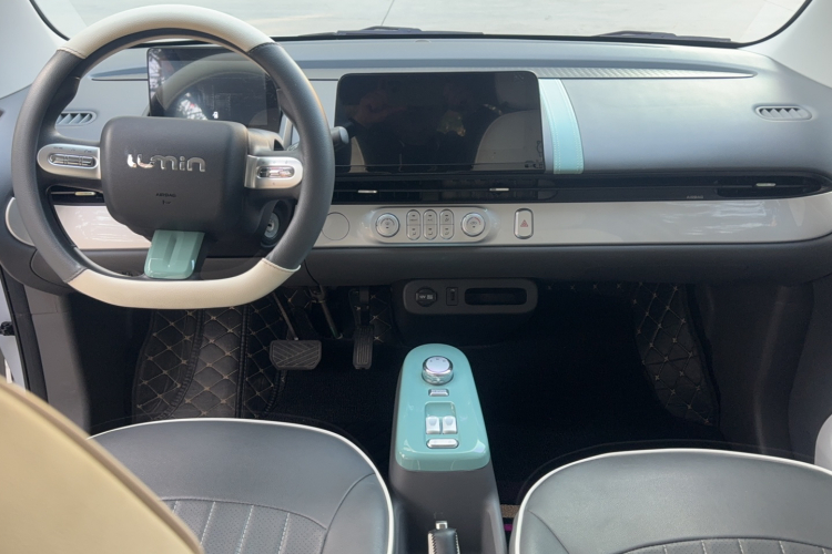 长安启源 长安Lumin 2022款 155km 清甜款中控内饰7003