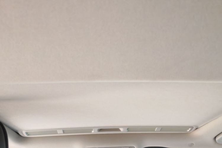 奔驰C级 2020款 改款 C 200 L 时尚型运动版局部细节22