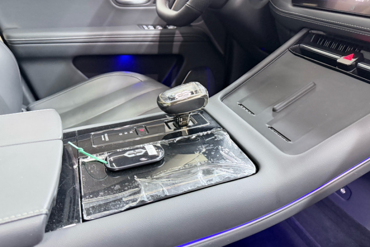 鸿蒙智行 问界M7 2022款 1.5T 四驱豪华版局部细节18