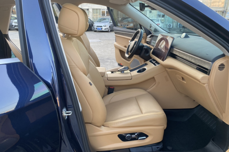 鸿蒙智行 问界M5 2022款 增程后驱标准版中控内饰7003