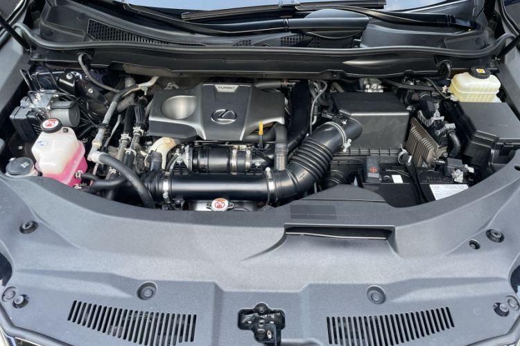 雷克萨斯RX 2021款 300 四驱F SPORT中控内饰7011