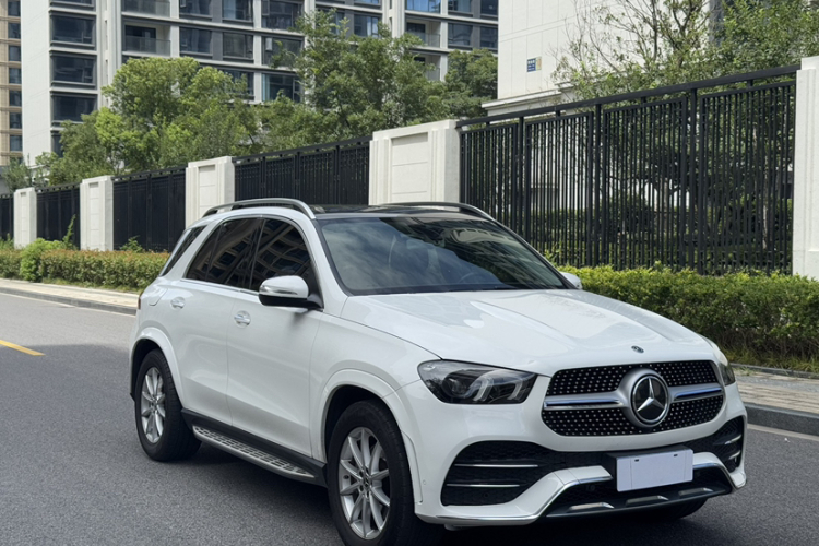 奔驰GLE 2020款 改款 GLE 350 4MATIC 时尚型车身外观6005
