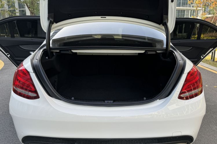 奔驰C级 2015款 C 200 L 运动型局部细节23