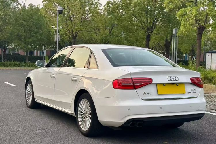 奥迪A4L 2016款 35 TFSI 典藏版 自动标准型车身外观6006