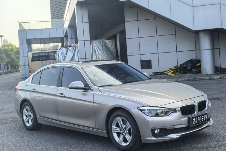 宝马3系 2016款 316Li 时尚型车身外观6009